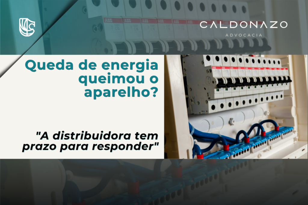 Quadro de disjuntores residencial ilustrando o ressarcimento de danos elétricos após queda de energia